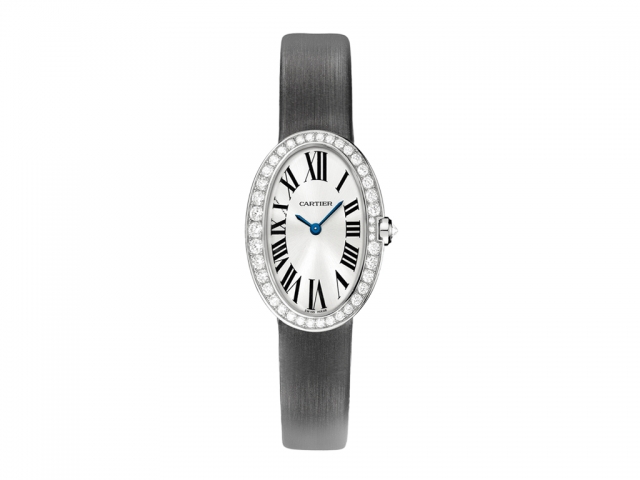 The fancy copy Cartier Baignoire WB520008 watches have dark grey spun silk straps.