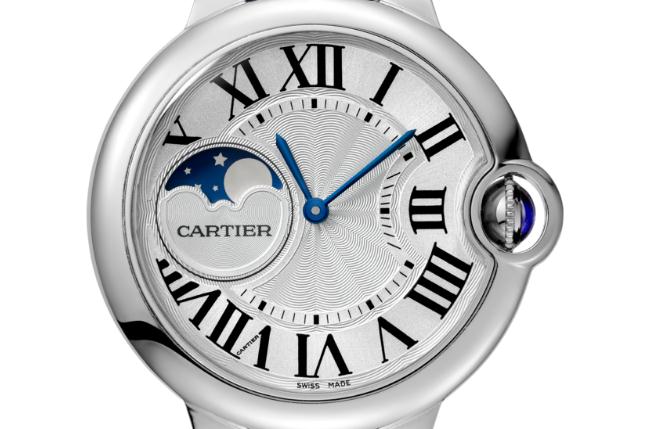 The 37 mm copy Ballon Bleu De Cartier WSBB0020 watches have silver-plated dials.